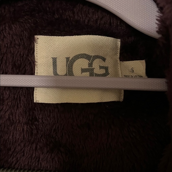 UGG PURPLE ROBE SIZE S - Picture 2 of 4